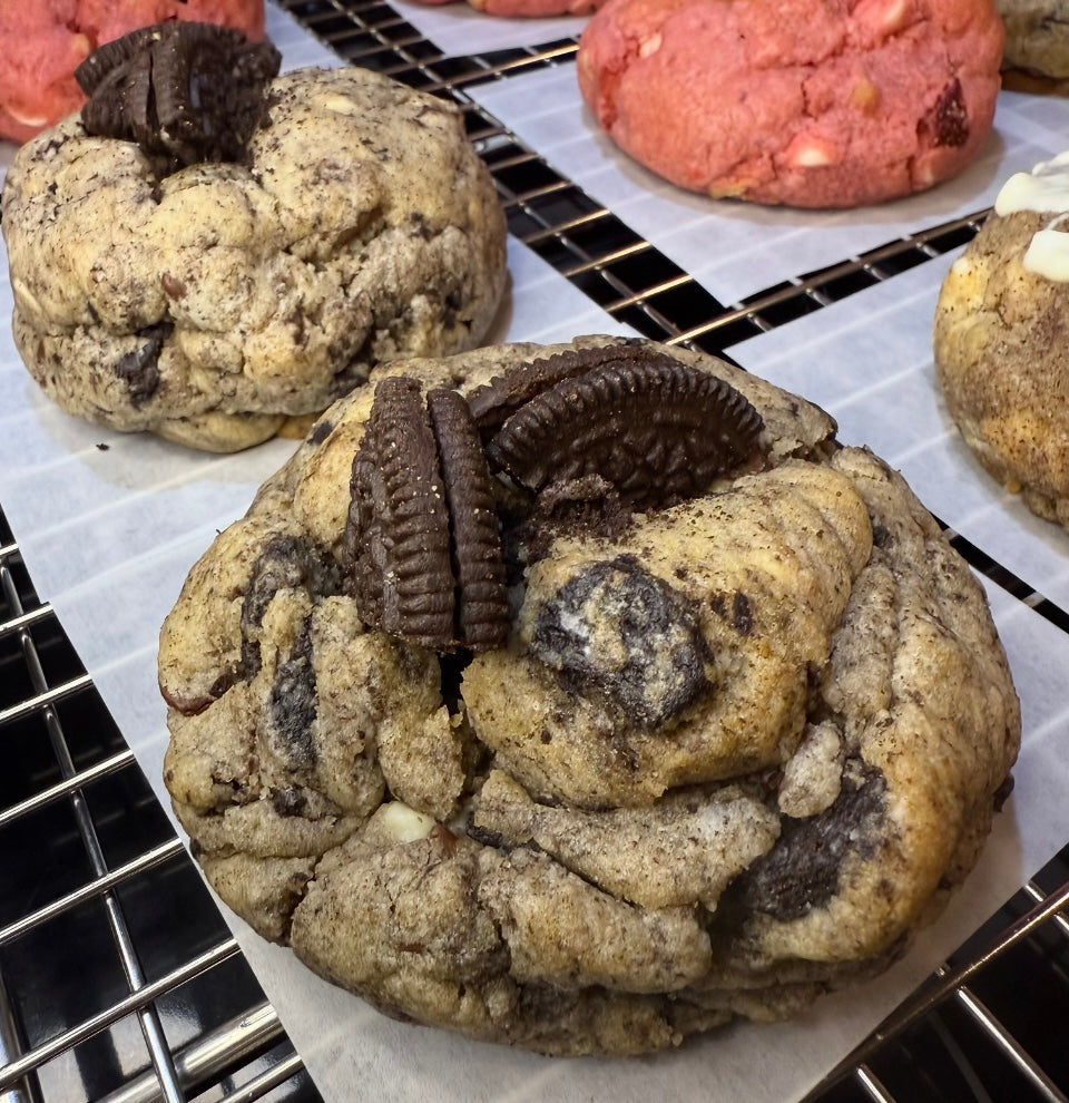 Cookies and Cream Cookie