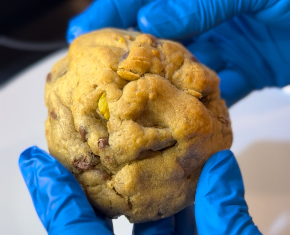 Luxurious pistachio cream cookie freshly baked by Tasty & Sweet by Carmen