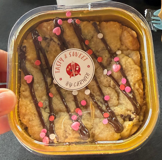 NUTELLA Chocolate Chip Cookie Cake